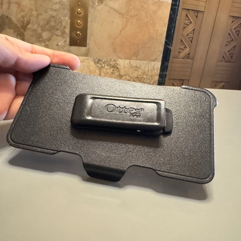 I phone 6 plus OtterBox Black Holster with Clip